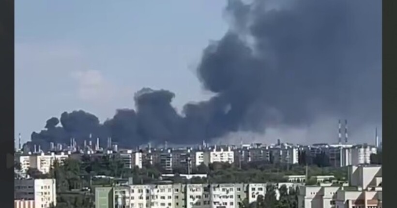 У Волгограді палає НПЗ, над містом густий чорний дим (відео)