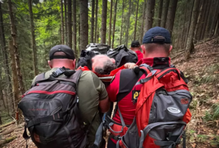 На Закарпатті 26-річний турист із міста Бахмут зірвався в урвище й загинув