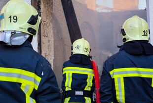 Окупанти атакували Київщину: пошкоджені будинки та об’єкти у трьох районах області