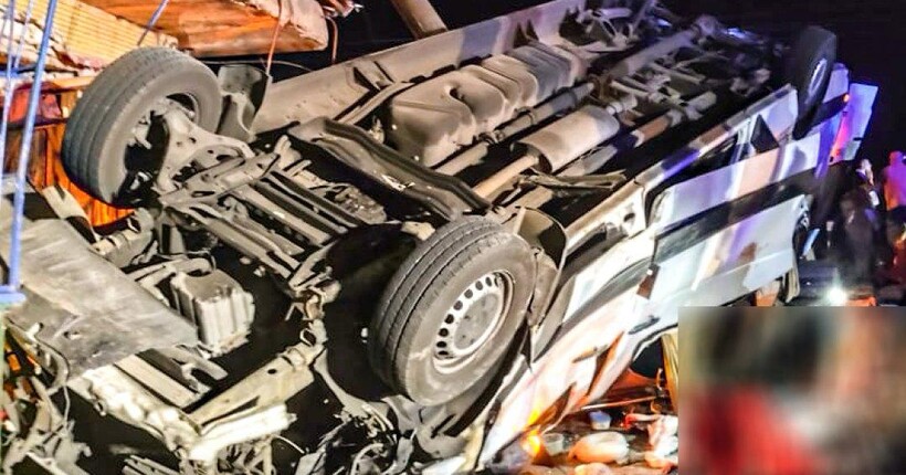 На Миколаївщині перекинувся рейсовий автобус, є загиблі