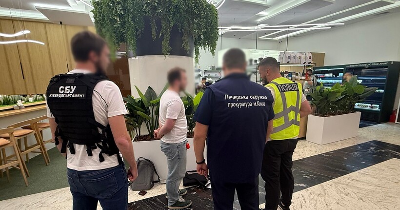 У Києві юрист організував схему виїзду військовозобов’язаних за кордон