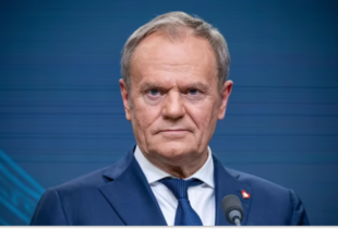 Туск підтвердив масове вторгнення саме російських дронів у повітряний простір Польщі