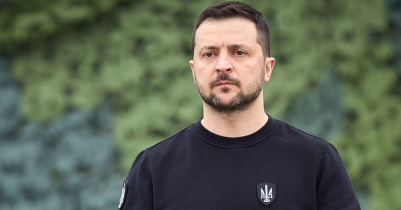 Зеленський анонсував збільшення зарплат вчителів та стипендій: 