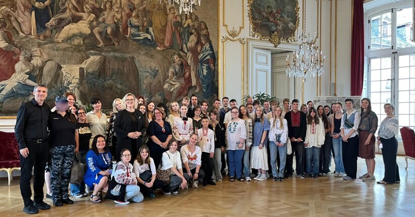 Діти воїнів ЗСУ навчалися цифровій безпеці в таборі Cyber Camp Vosges у Франції