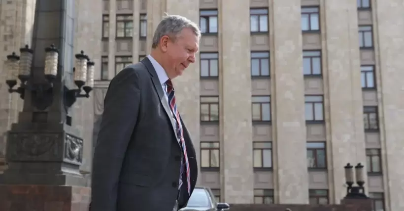 росія висилає посла Естонії і відкликає свого посла