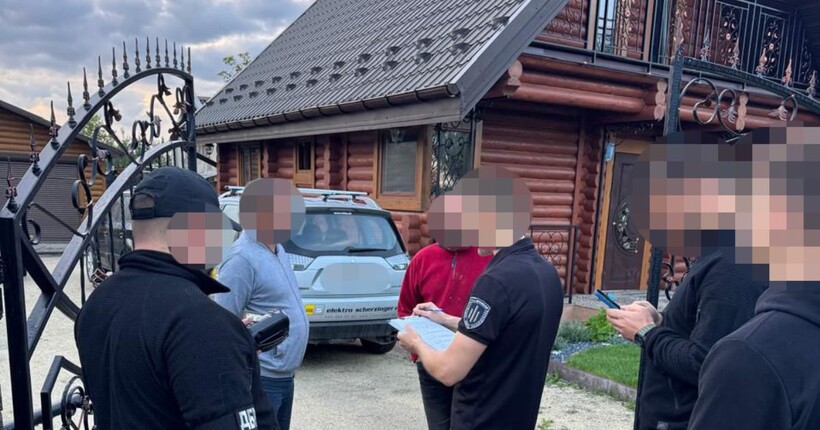 Командир понад півтора року використовував військових для будівництва будинку: ДБР викрило офіцера