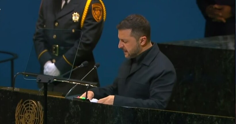 Зеленський закликає світ діяти спільно для зупинки Путіна