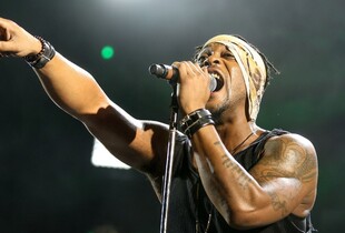 Легендарний R&B-співак D’Angelo помер у віці 51 рік