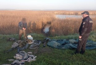 Зловив понад 40 сазанів та карасів і отримав вирок: на Одещині браконьєр проведе рік під пробаційним наглядом