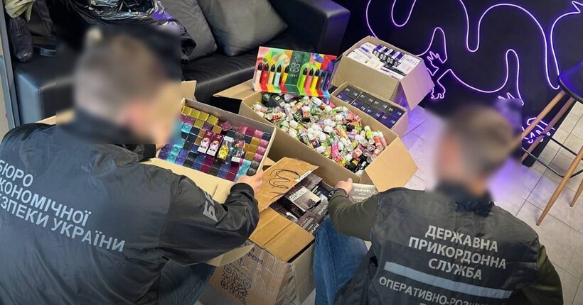 В Україні викрили масштабну схему збуту контрафактних електронних сигарет на 16 млн грн