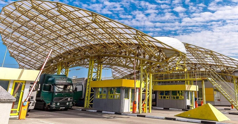 В ДМС попередили про можливе сповільнення руху на кордоні з Польщею