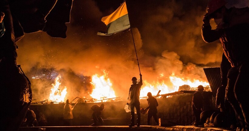 Помаранчевий, Податковий, Європейський: річниця трьох майданів України – як це було