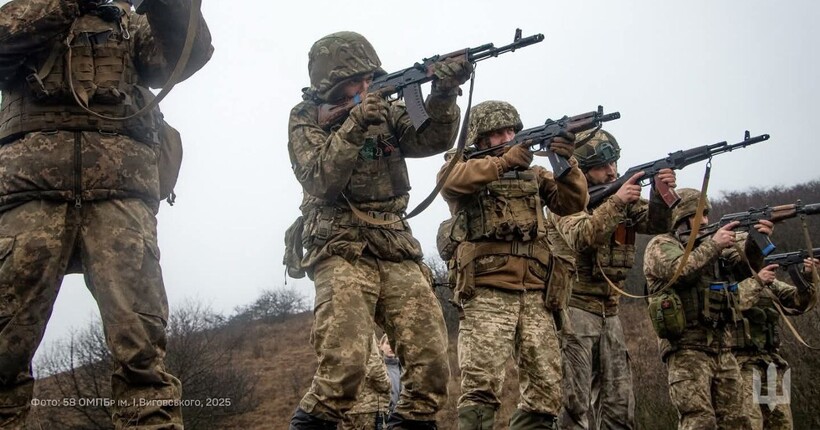 Сирський оголосив про посилення підготовки військових і нові вимоги до безпеки в навчальних центрах