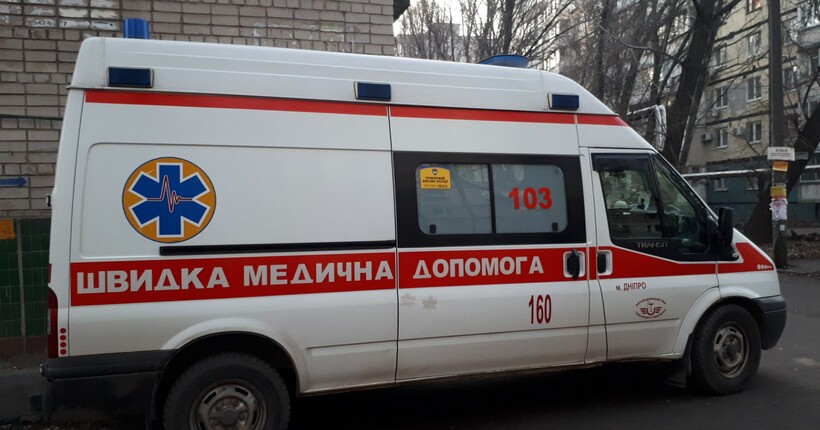 У Херсоні під вогонь окупантів потрапила лікарня в Дніпровському районі: є постраждалі