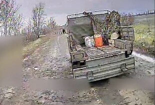 ЗСУ вперше знищили новий російський логістичний "вєздєход" (відео)