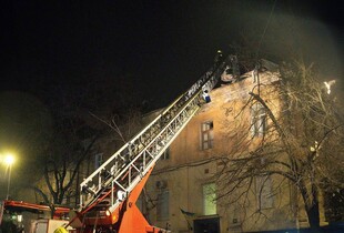 Росіяни вночі атакували Одесу безпілотниками: пошкоджено ліцей