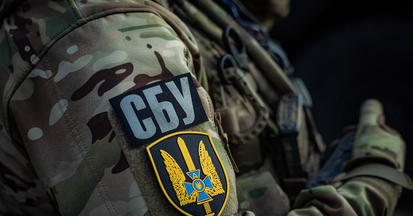 СБУ оголосила підозру командиру рф, який наказував бити ракетами 