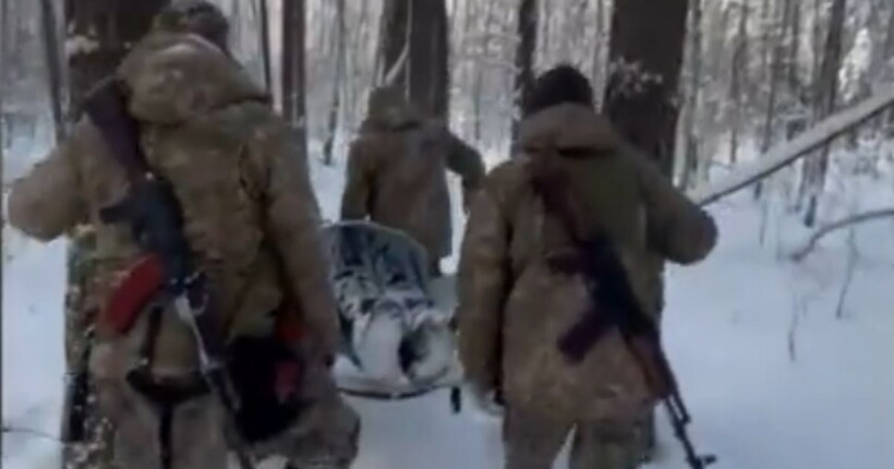 На Житомирщині прикордонники врятували чоловіка з обмороженням, який намагався перетнути кордон (відео)