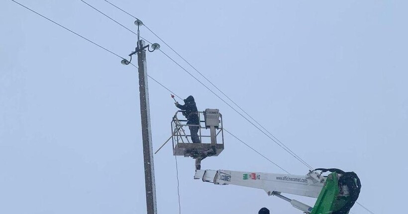 У п’ятьох областях та Києві ввели аварійні відключення світла
