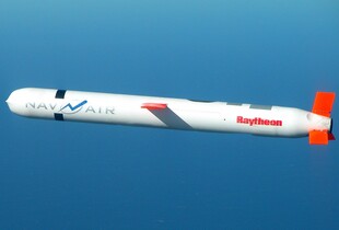 Тема далекобійної зброї зникла, Україну просять не згадувати про Tomahawk і Taurus - Зеленський
