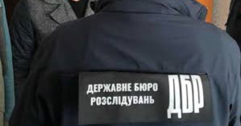 Спричинив ДТП і втік до Польщі: на Львівщині підозру отримав патрульний поліцейський
