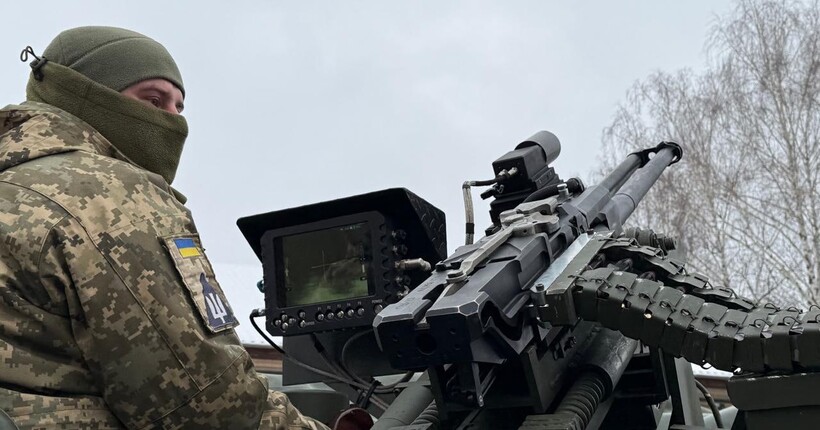 Ворог масовано атакував Україну дронами і ракетами: що відомо на цю годину