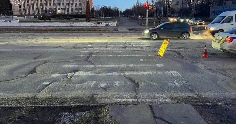 У Кривому Розі суддя на BMW збила дитину на пішохідному переході: хлопчик у важкому стані