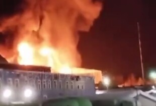 СБУ атакувала нафтобазу на Псковщині: виникла масштабна пожежа (відео)