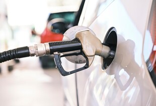Антимонопольний комітет перевірить різке зростання цін на пальне