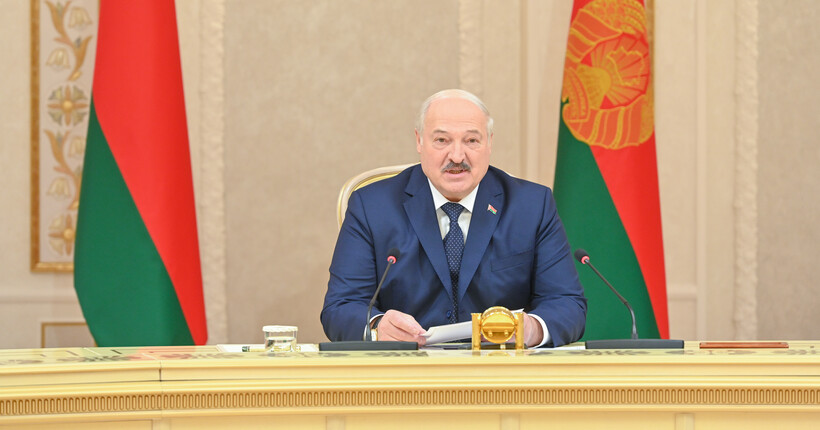 Лукашенко пригрозив Україні та НАТО 