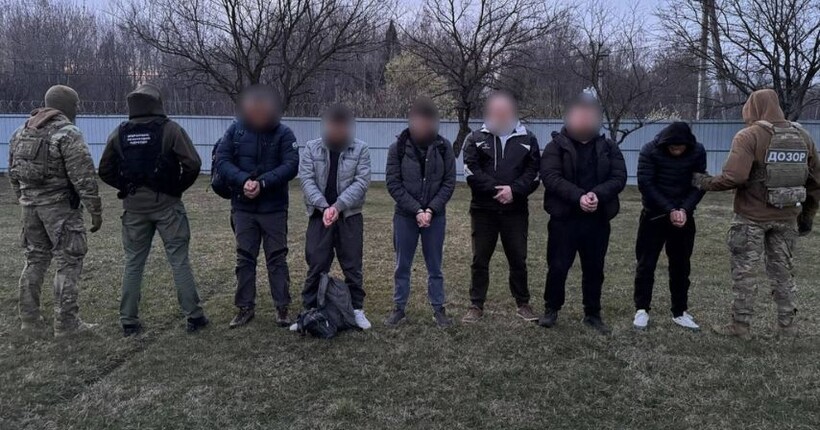 Правоохоронці викрили схему незаконного переправлення чоловіків до Румунії за €10 000