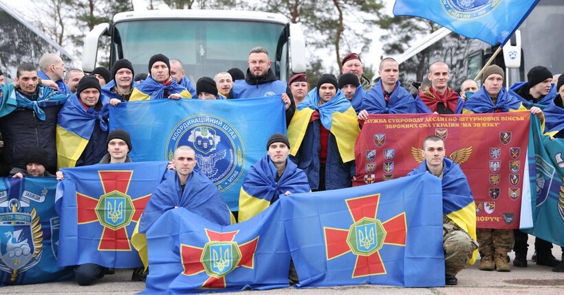 З полону повернулися 40 військовослужбовців системи МВС - Клименко