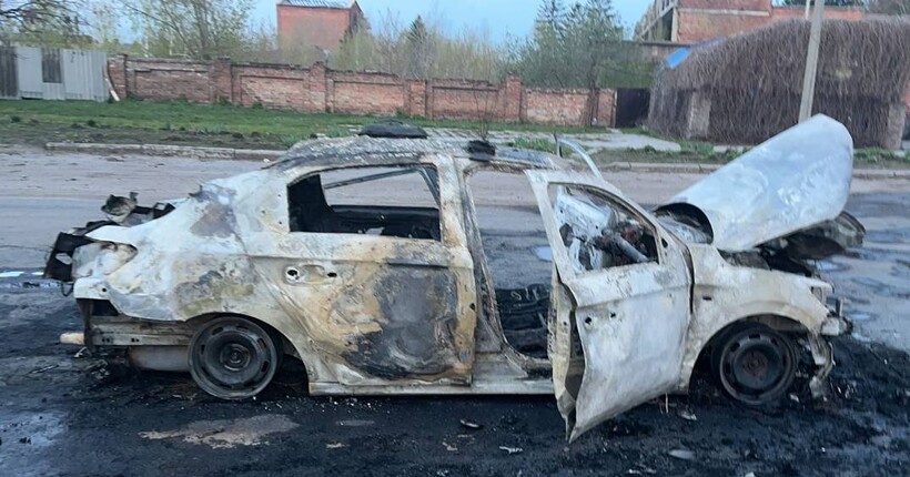 Росіяни вдарили по авто поліції на Сумщині: двоє правоохоронців важкопоранені