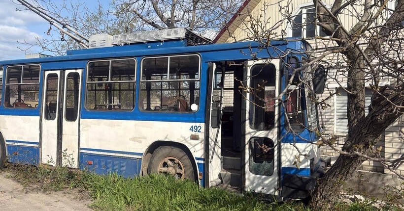 У Херсоні тимчасово не ходитимуть тролейбуси через небезпеку