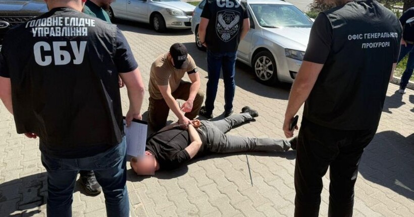 В Житомирі затримали очільника обласного ТЦК: посадовець вимагав кошти з бізнесу за 