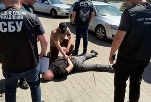 В Житомирі затримали очільника обласного ТЦК: посадовець вимагав кошти з бізнесу за 