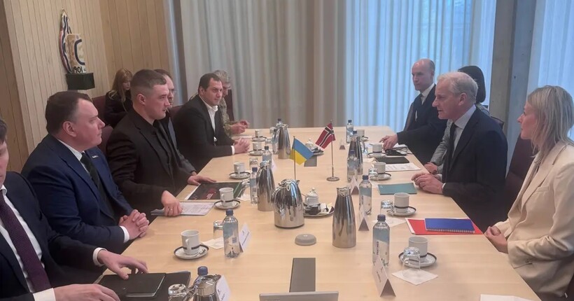Норвегія скерує 2,8 млрд крон на військову допомогу Україні