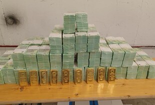 Угорщина повернула викрадені кошти та цінності Ощадбанку - Зеленський