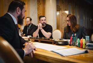 Педагогам підвищать зарплати: на скільки і коли зросте ставка