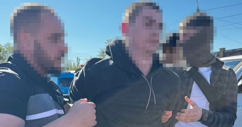 Теракт у Дніпрі: СБУ затримала двох підозрюваних у підриві авто військового