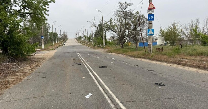 Ворожа атака на Херсон: вісім людей поранено через удари дронів, серед них дитина