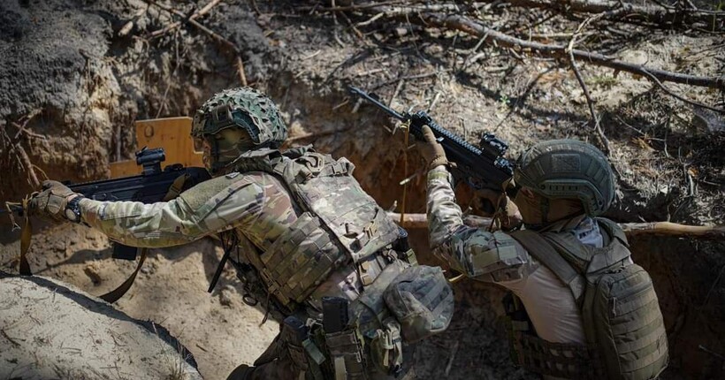 ЗСУ зберігають позиції у північній частині Покровська і Мирнограда - ДШВ