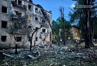 Росіяни ракетами вдарили по Дніпру: є влучання по житловому кварталу, 18 поранених