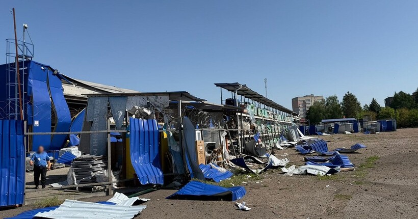 росія вдарила балістикою по центру Прилук: є загиблі і поранені