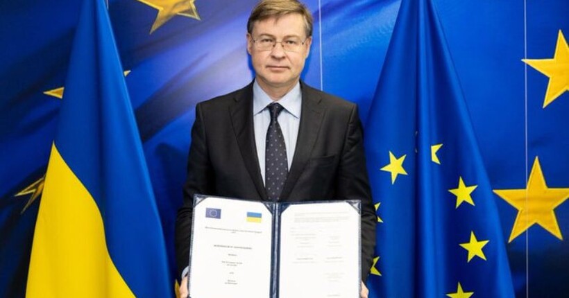 ЄС наблизив виділення першого траншу макрофінансової допомоги Україні