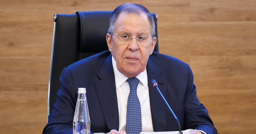 Лавров набрав Рубіо і закликав евакуювати посольство США з Києва