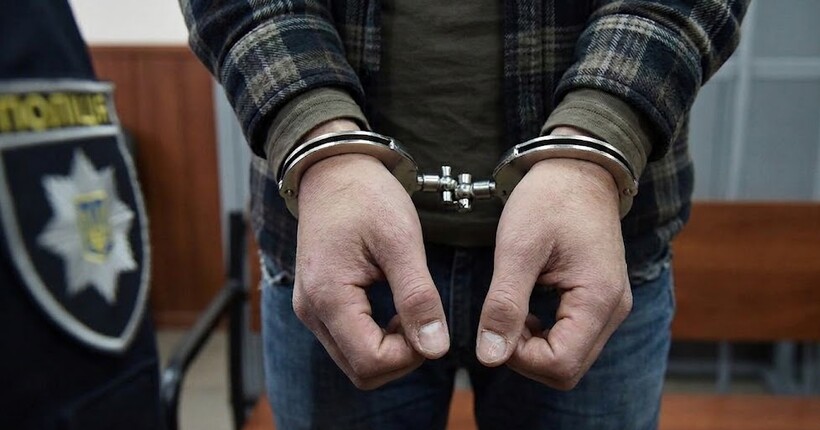 Зґвалтував 14-річну дівчинку: у Запоріжжі затримали майора поліції