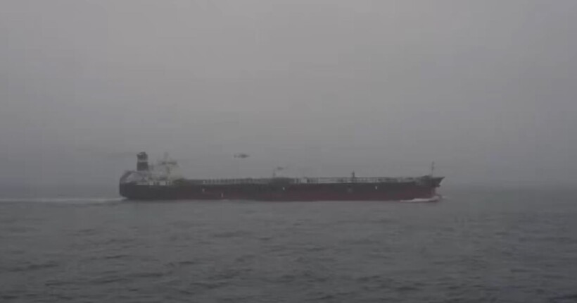 ВМС Франції затримали підсанкційний танкер рф Tagor (відео)