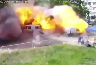 Дрон вдарив по зупинці в Запоріжжі: двоє загиблих, 15 поранених (відео)