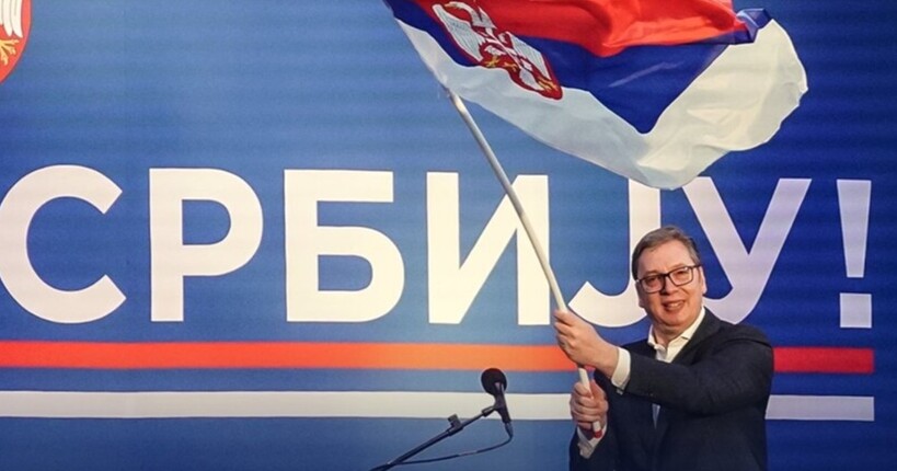Вучич почав пакувати речі: президент Сербії збирається у відставку